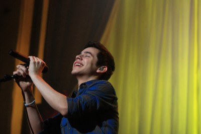 David Archuleta Christmas concert photo